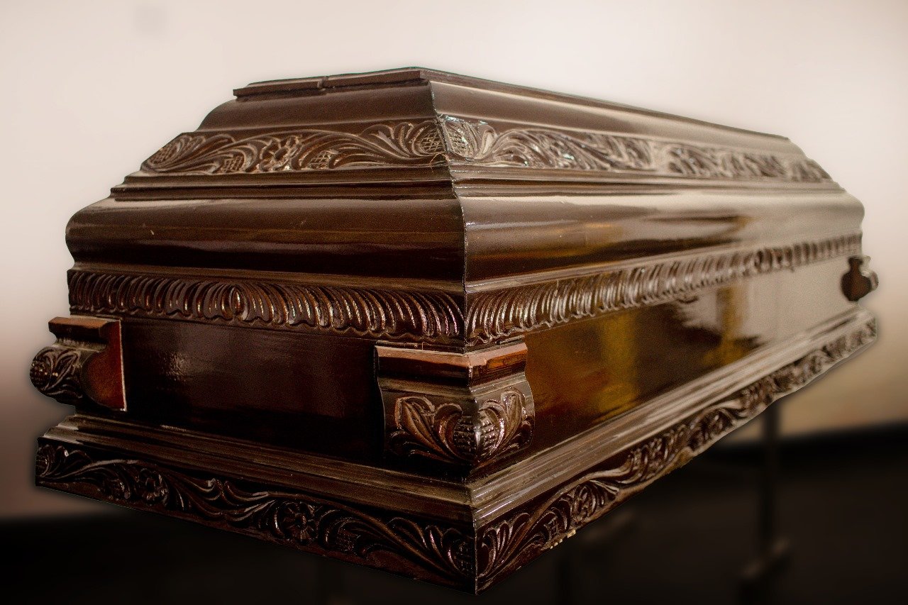 Elaborate all-inclusive funeral service